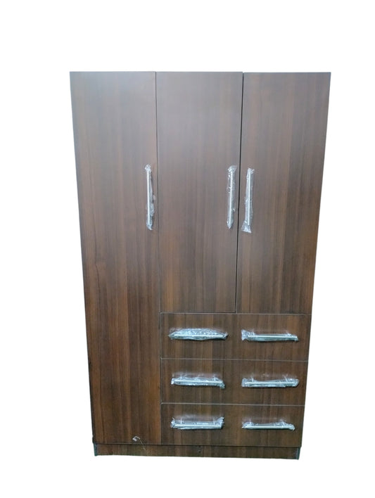 CLOSET 3 PUERTAS CAFE