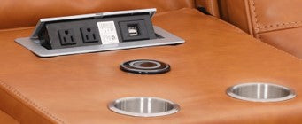SOFA RECLINABLE CARRERA DE 3 CUERPOS CON CONTROL ELECTRICO. CONSOLA CENTRAL CON PORTA USB-ENCHUFE PARA CORRIENTE Y CARGARADOR INALAMBRICO PARA CELULAR TAPIZ COLOR CARAMELO                  1.35 M3